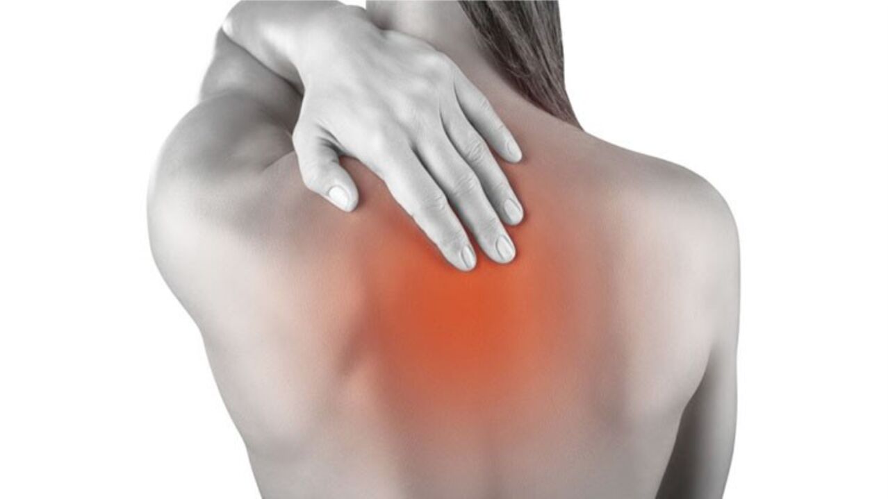 back pain between the shoulder blades